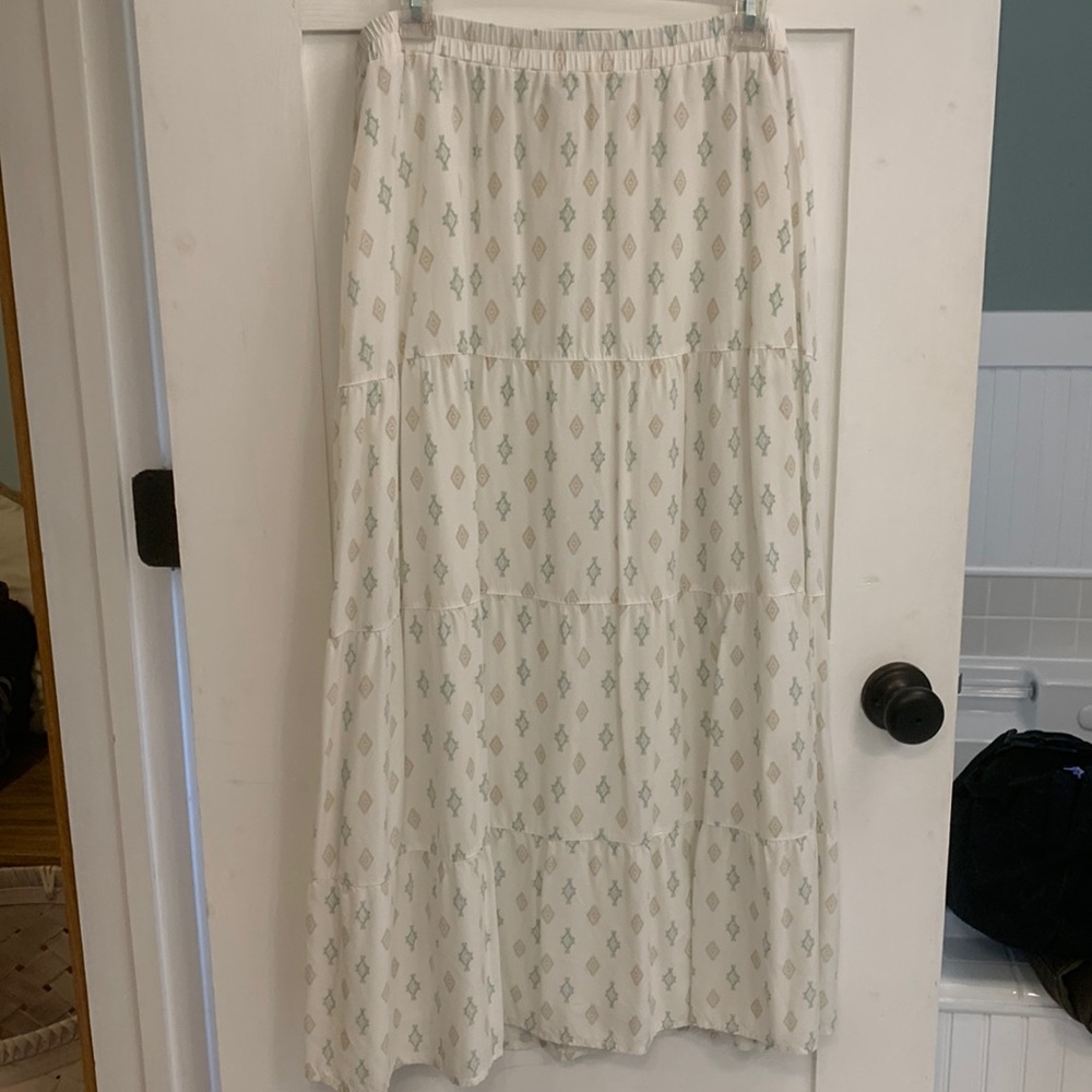 Old Navy Maxi Skirt Size Medium